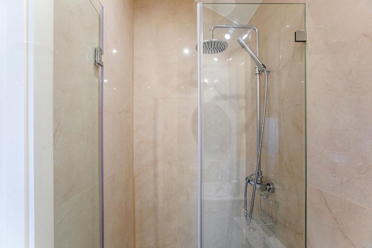 Lovelystay - Cozy 1Br In Santa Catarina W/ Balcony Porto Exterior foto
